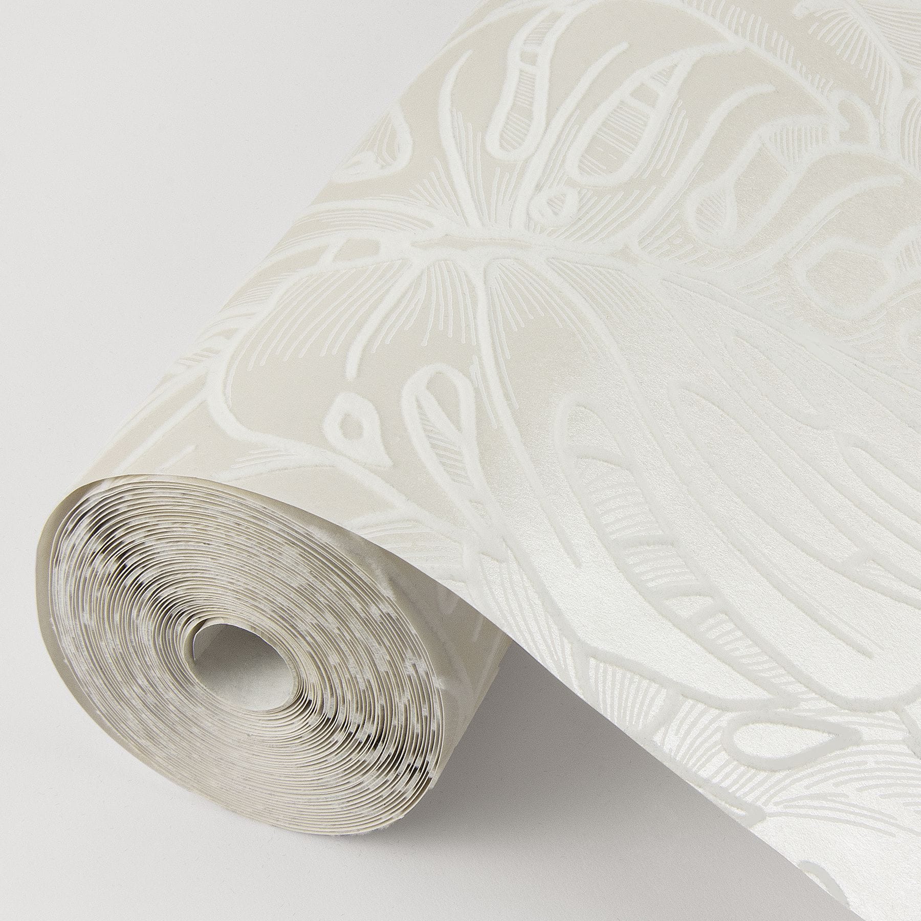 0045004_balboa-white-botanical-wallpaper